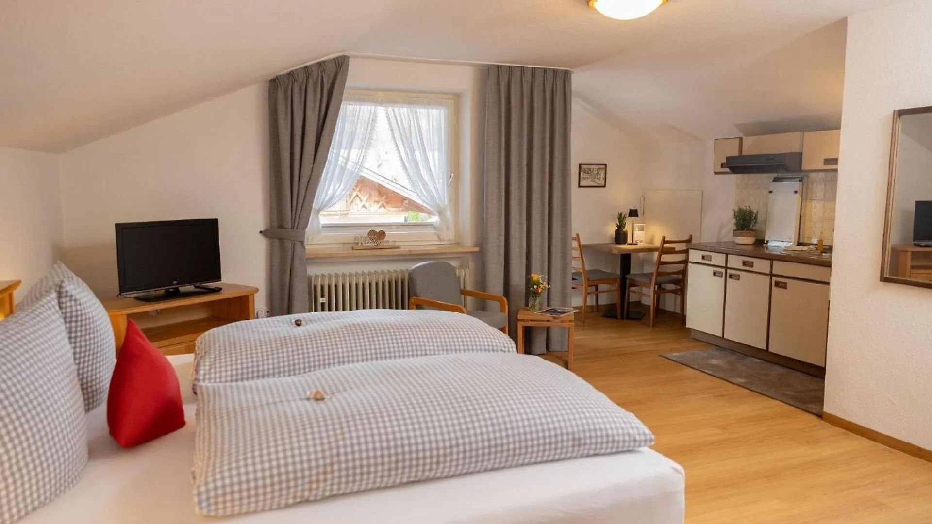 Ferienwohnung Rosenwirth Mittenwald